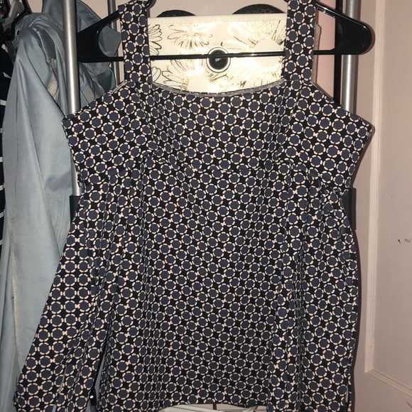 Cold Shoulder Ann Taylor Top✨ - Picture 1 of 5